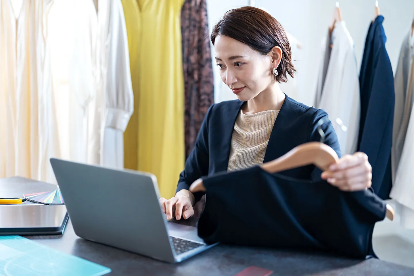 オンラインショップでもアイテムを展開