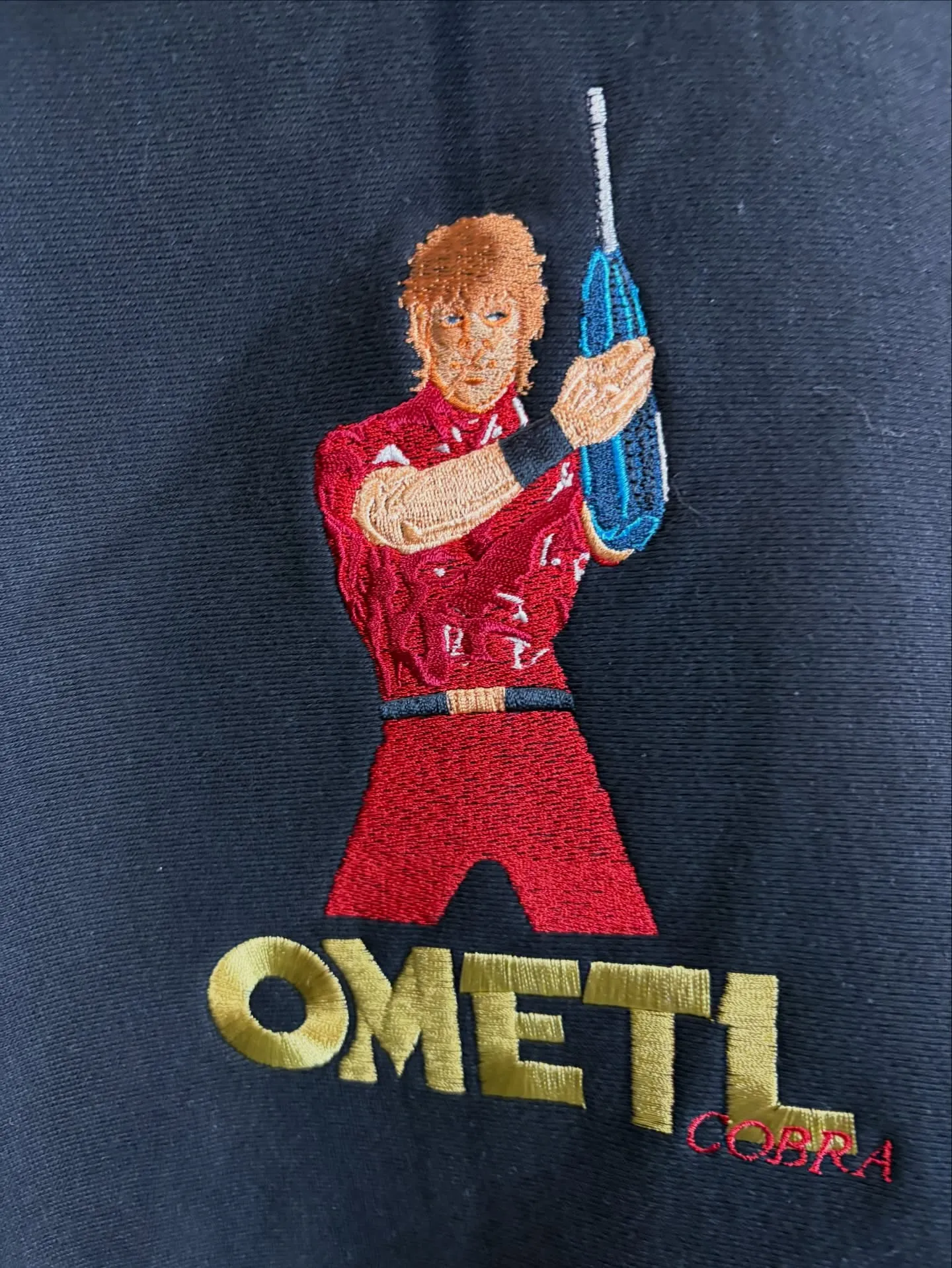 【商品紹介】OMETL × COBRA 刺繍フーディ Siz...