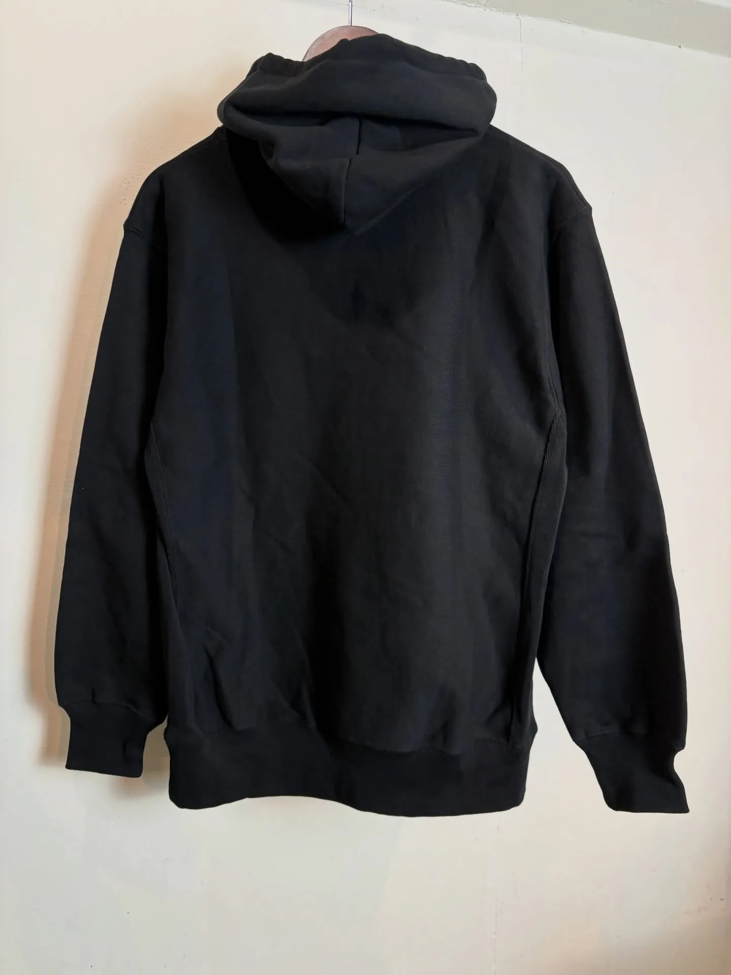 【商品紹介】OMETL × COBRA 刺繍フーディ Siz...