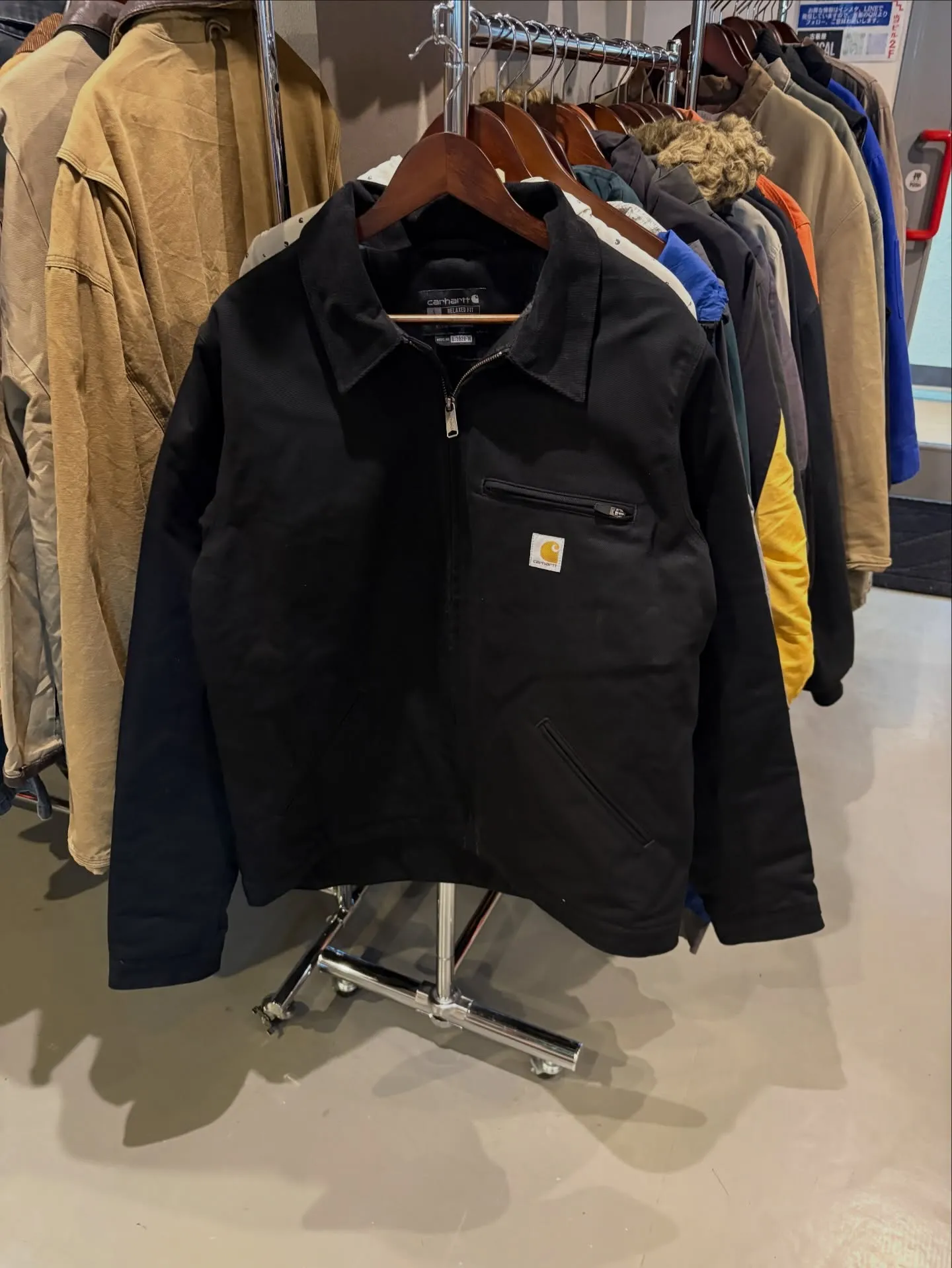 【商品紹介】1/10（土）12時販売開始carharttジャ...