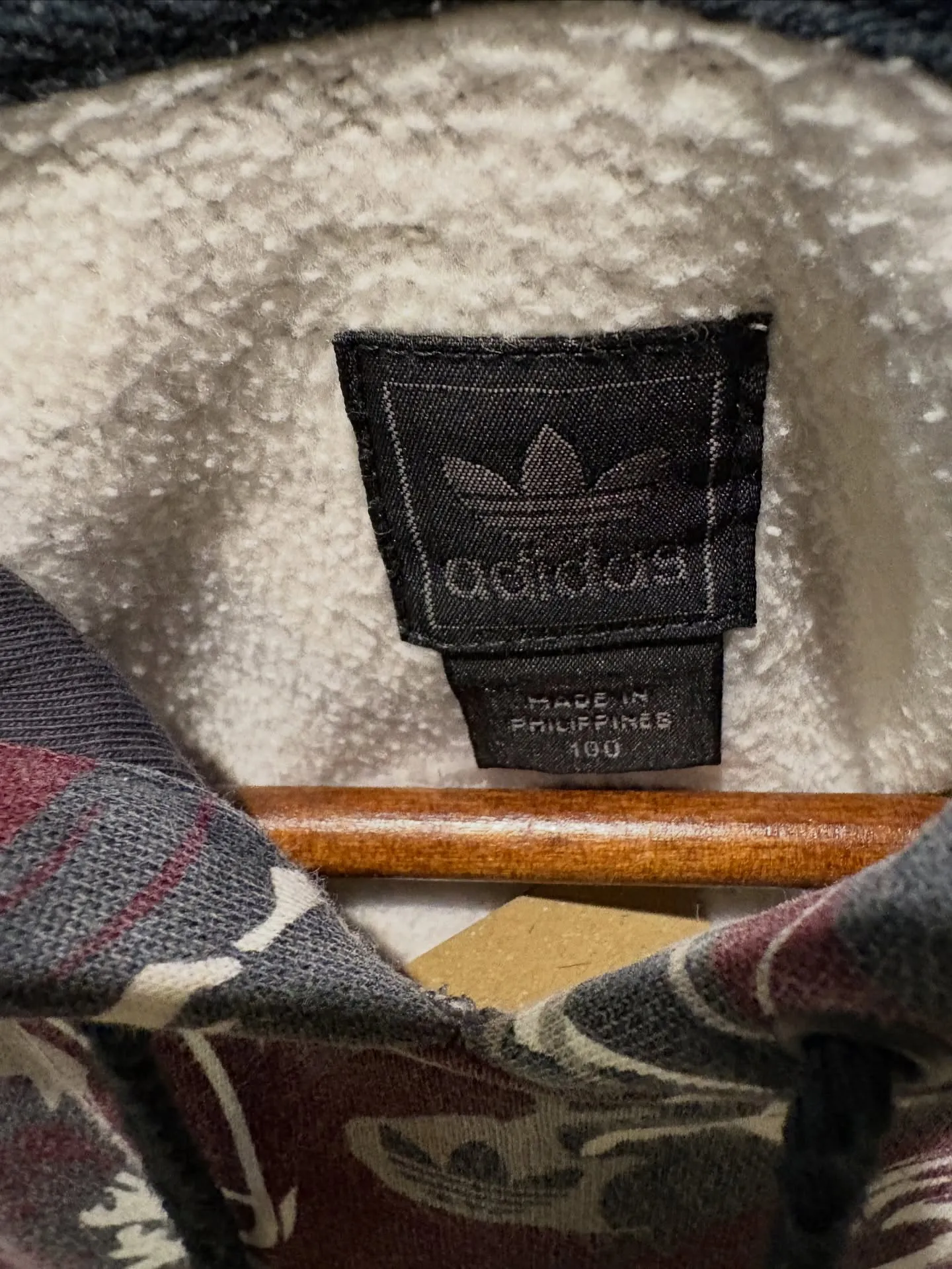 【商品紹介】adidas 総柄プルオーバーフーディ / Bo...