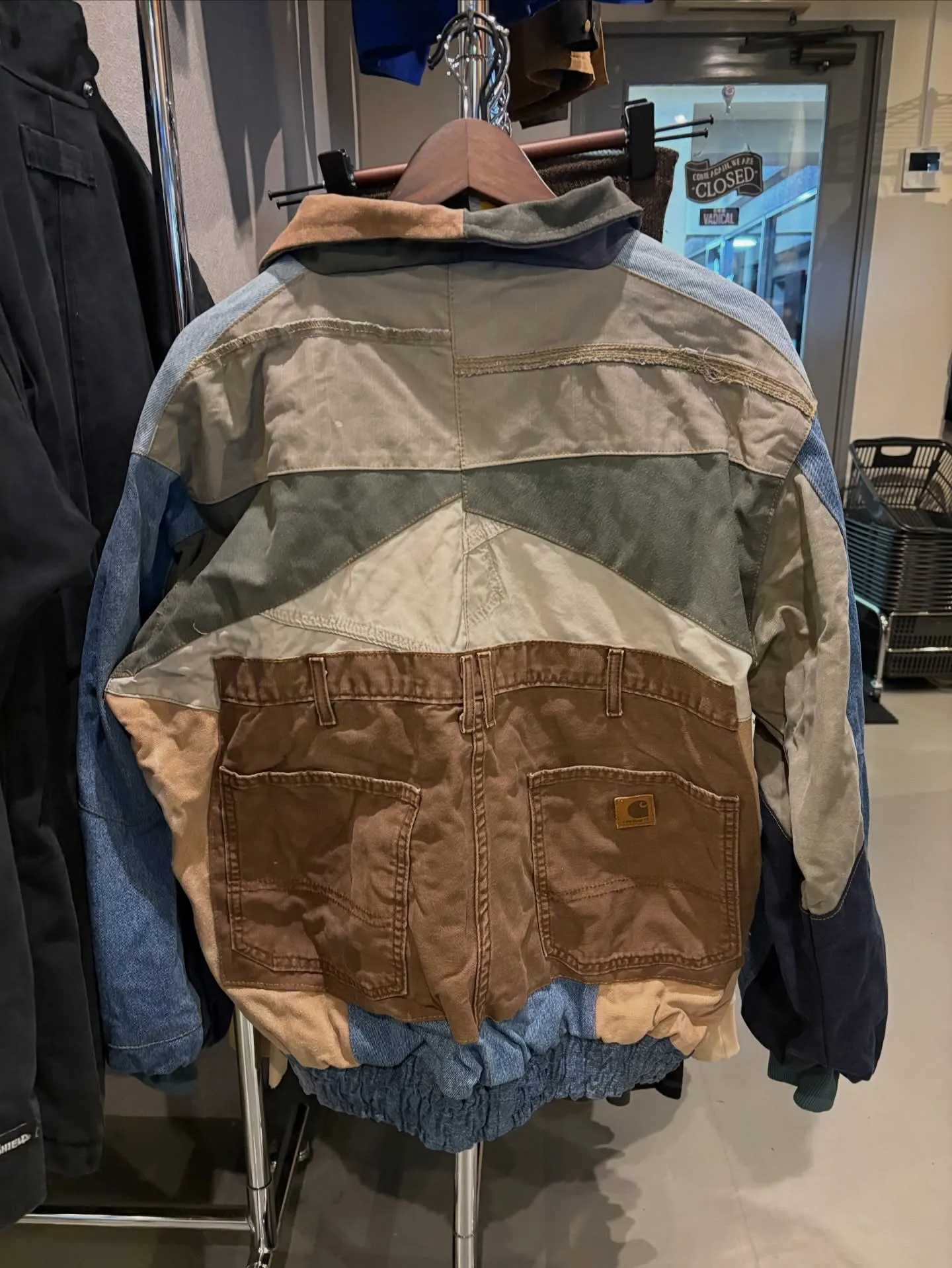 【商品紹介】Carhartt リメイク パッチワーク ワーク...
